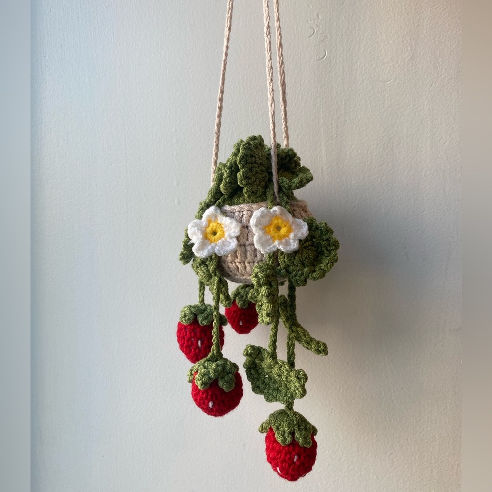 Handmade Crochet Strawberry Wall Hanging Potted Plant Decor Car Mirror Valentine